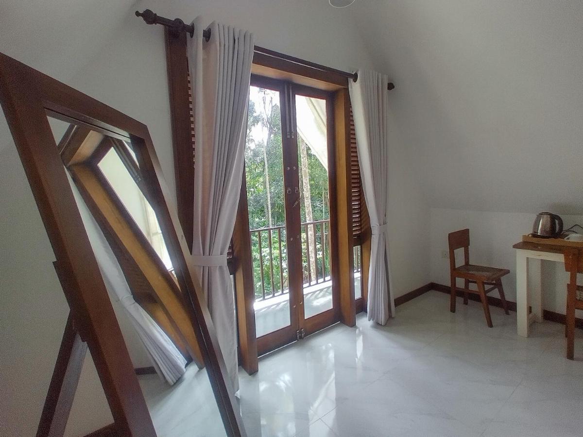 Once In Ella Hotel Luaran gambar