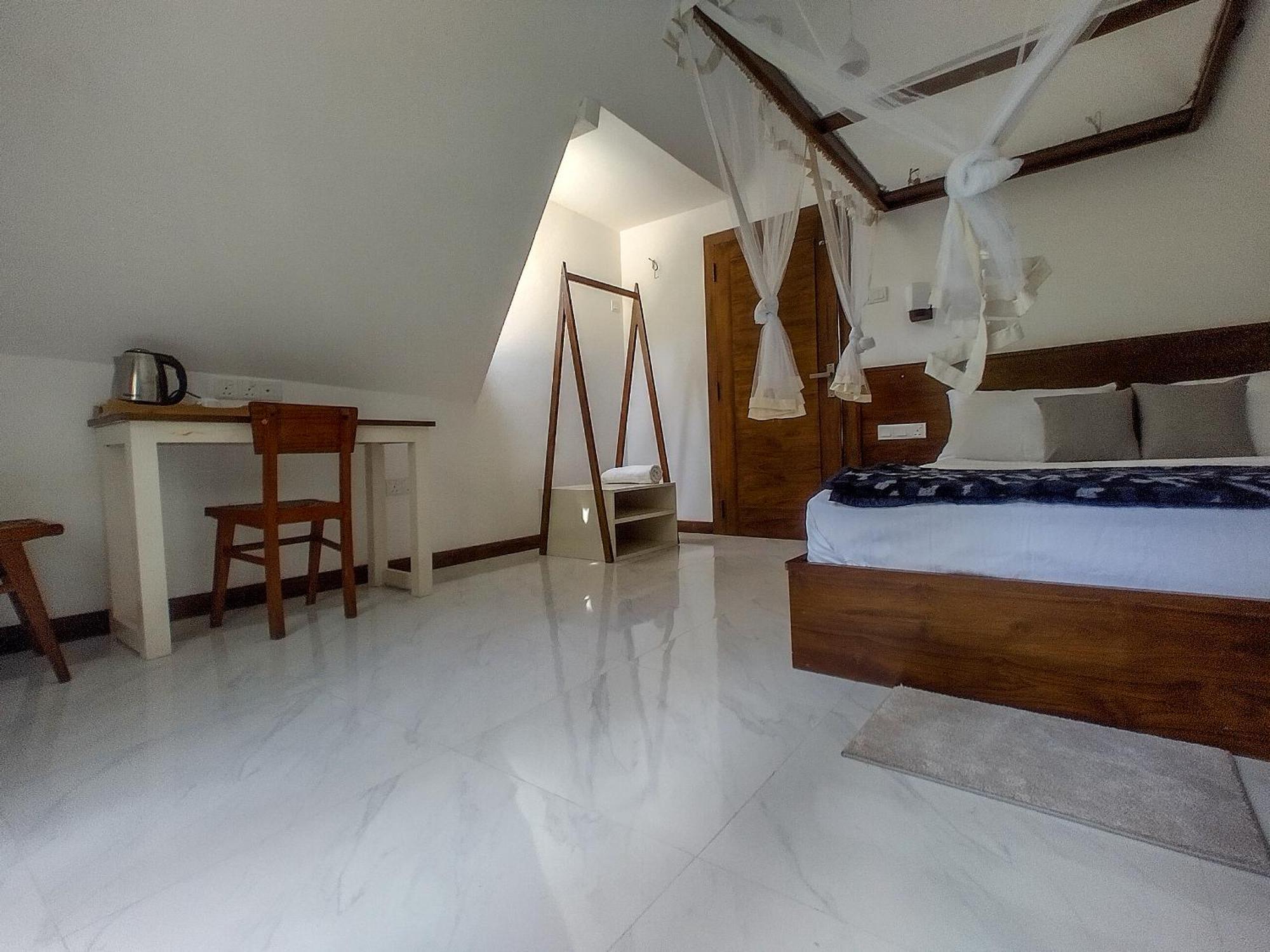 Once In Ella Hotel Luaran gambar