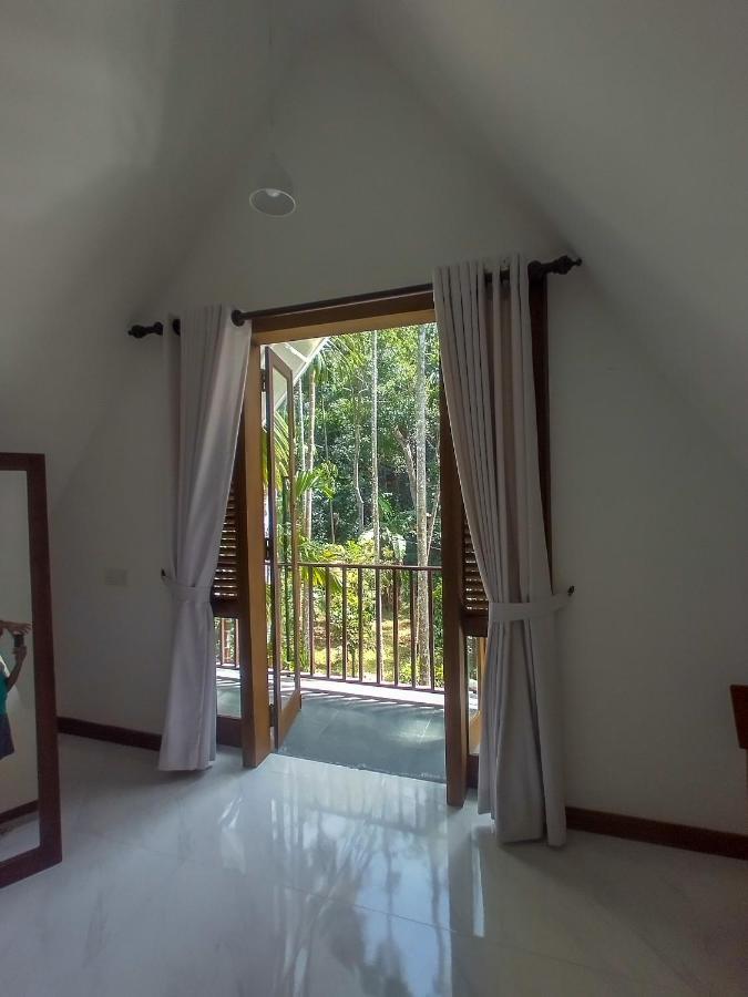 Once In Ella Hotel Luaran gambar