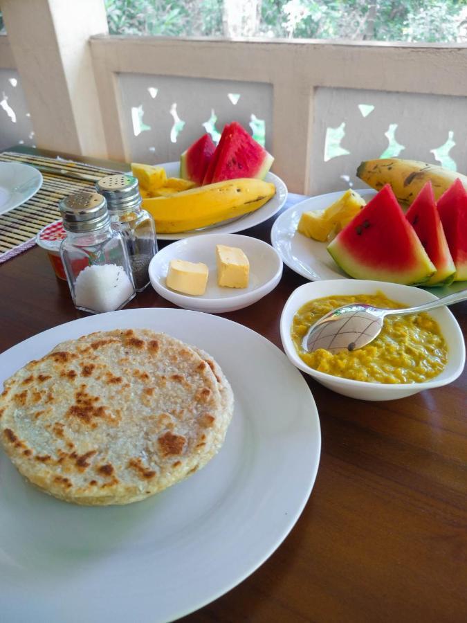 Once In Ella Hotel Luaran gambar