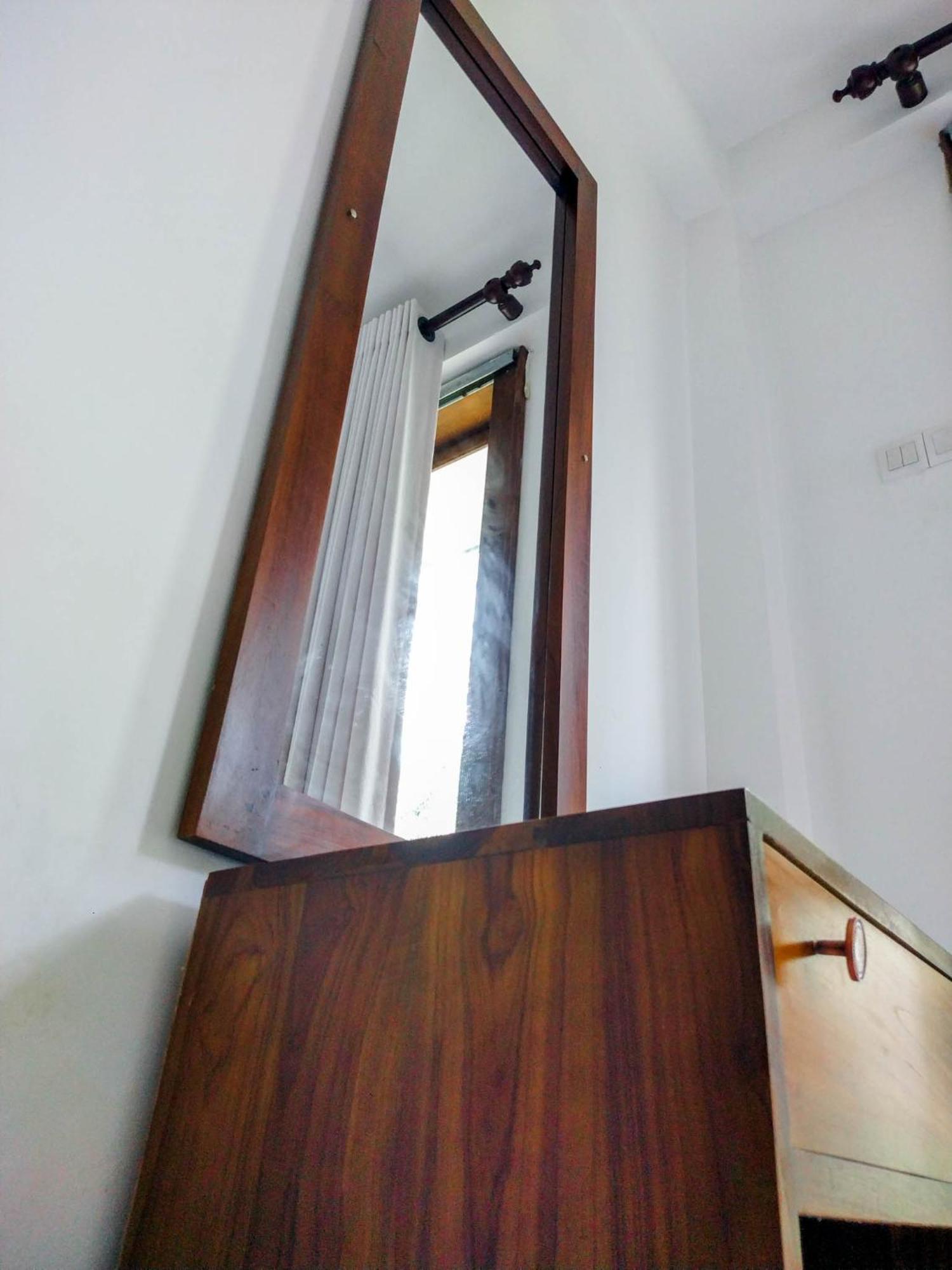 Once In Ella Hotel Luaran gambar